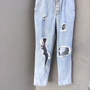 Forever 21 Size 29 High Rise Paperbag Ripped Destroyed Mom Jeans Button Fly